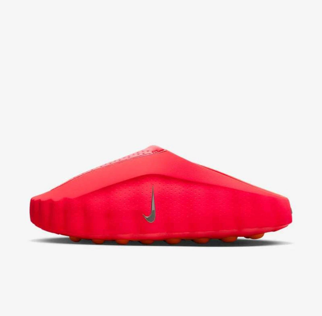 Nike Mind 001 أحمر شمسي