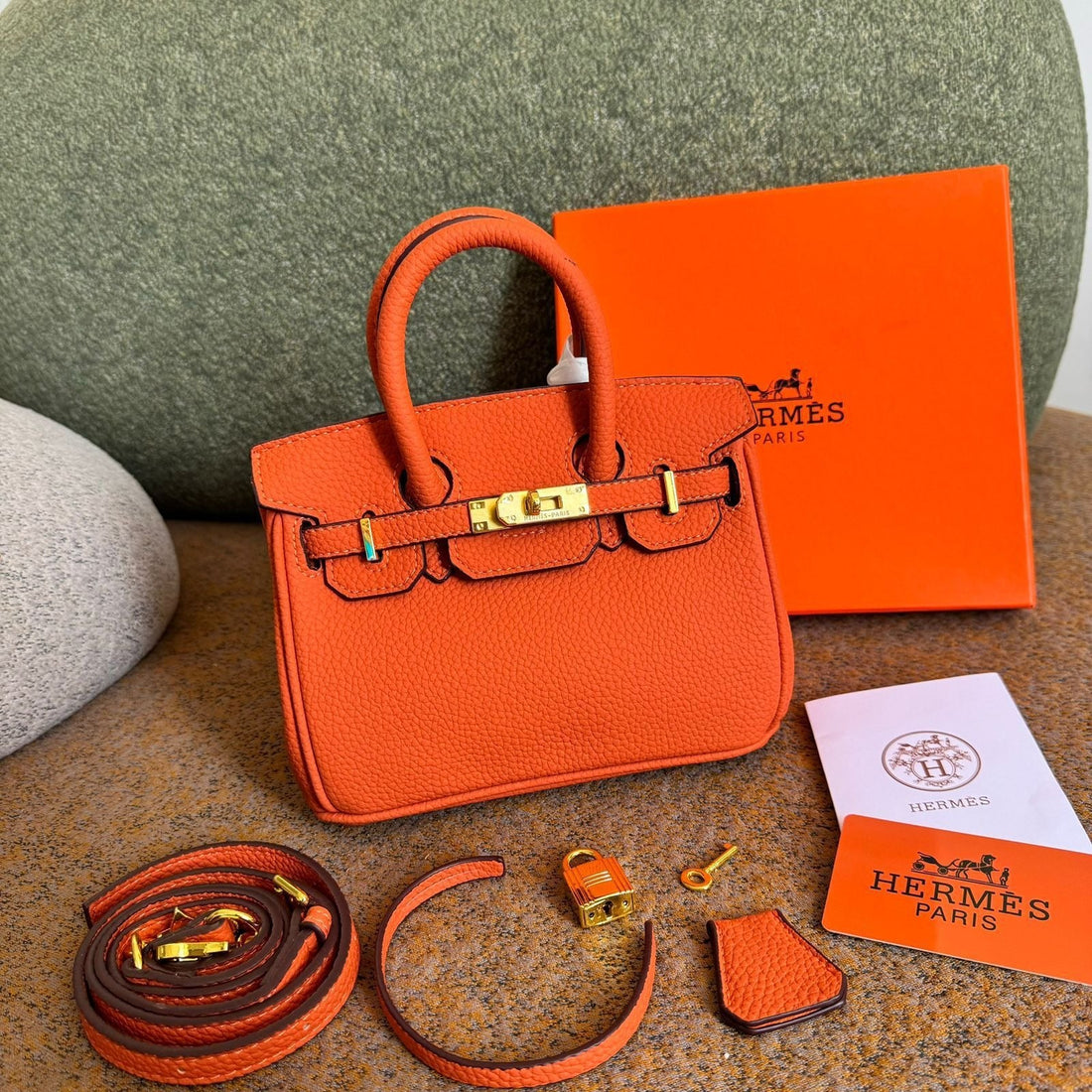 Elegant Designer Style Premium Handbag With Storage Box And Dustbag