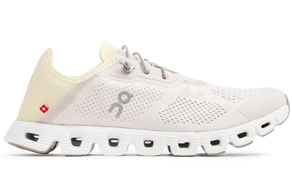 On Cloud 5 Coast Sand Ray Lightweight Packable Travel Shoe