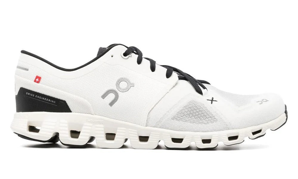 On Running Cloud X 3 Lightweight Versatile Training Shoes