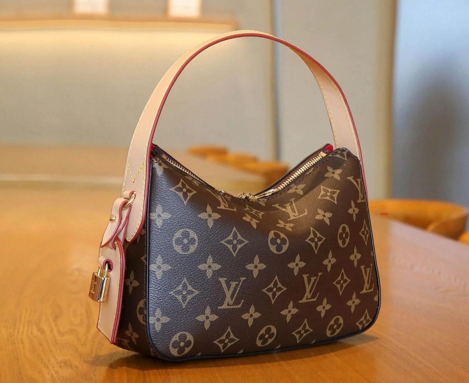 Elegant Designer Style Handbag With Premium Finish And Dust Bag