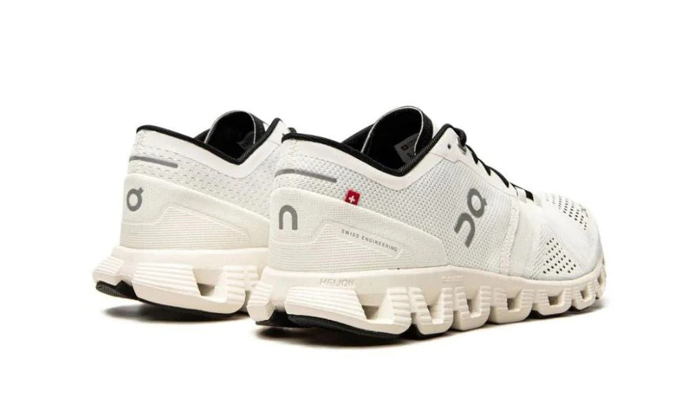 On Running Cloud X Lightweight Low Top Performance Training Sneakers
