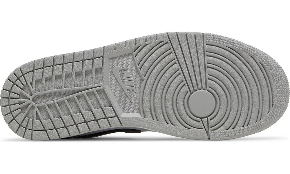 Air Jordan 1 Low Shadow Toe Sneakers Light Smoke Grey
