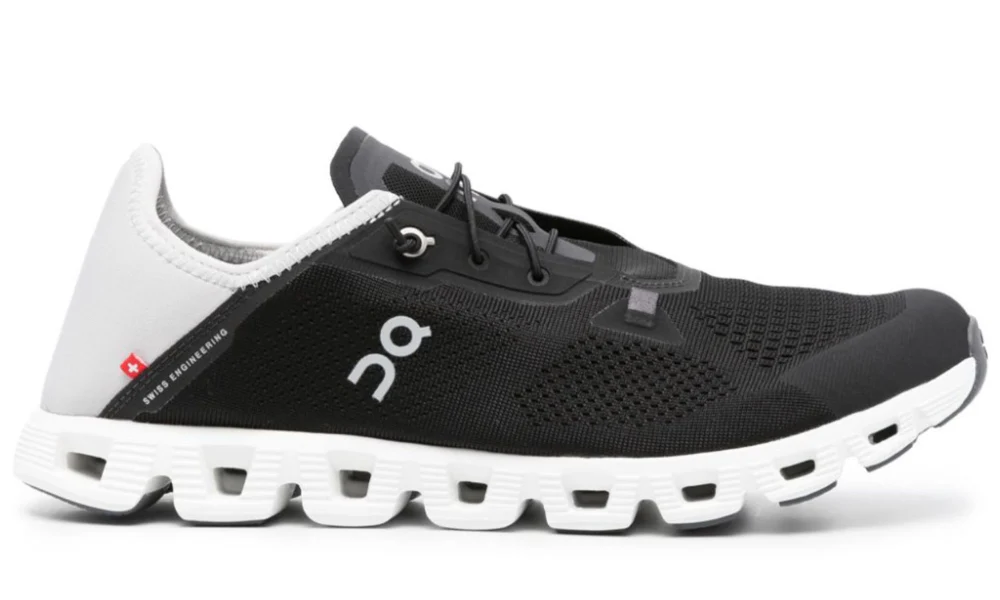 On Cloud 5 Coast Black Light Grey Lightweight Walking Shoes