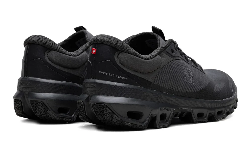 On Running Cloudventure 2 Loewe Gunmetal Edition Trail Running Shoes