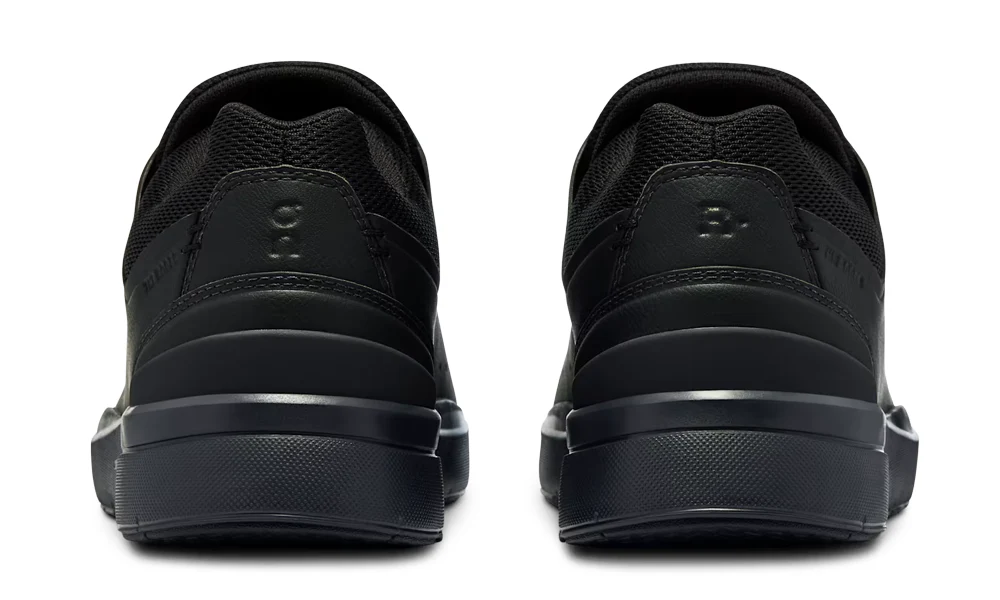 On Running The Roger Advantage All Black Casual Tennis Sneakers